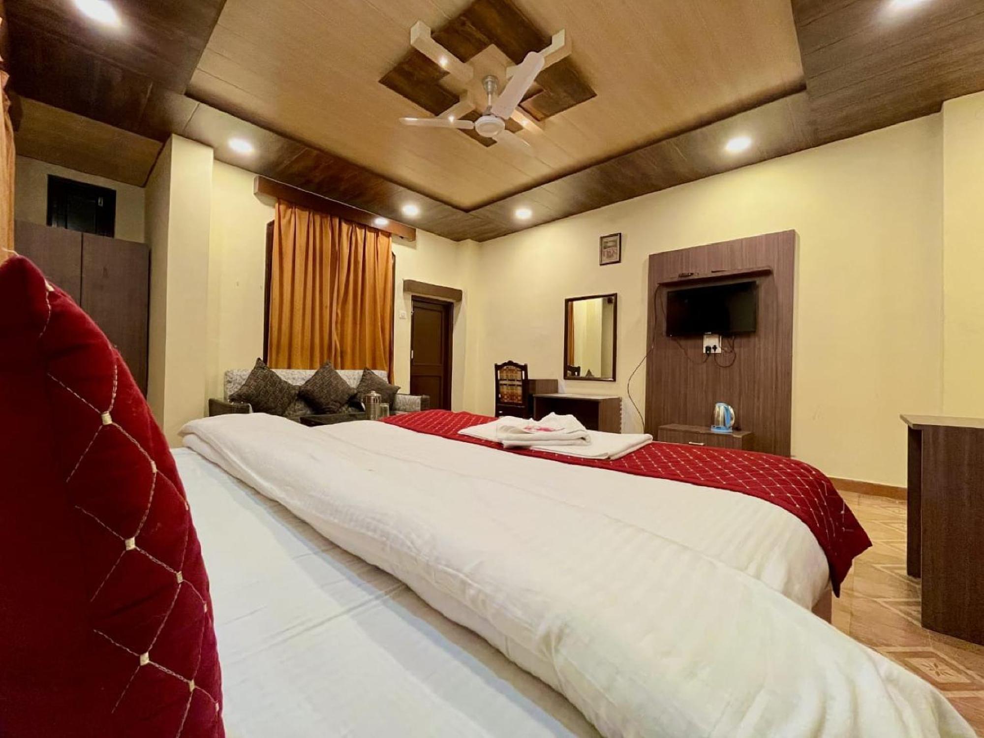 Sparkle Star Resort Khajjiar Exterior foto
